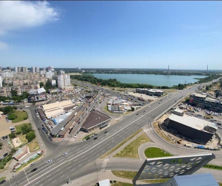 קייב Квартира Метро Харківська, Позняки Жк Лебединий מראה חיצוני תמונה