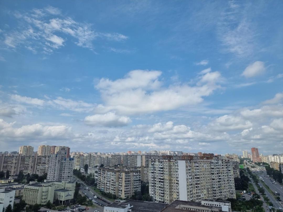 קייב Квартира Метро Харківська, Позняки Жк Лебединий מראה חיצוני תמונה